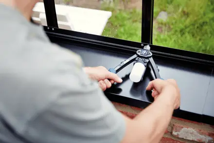 Усиленный заклепочник Rapid RP100 Press Less